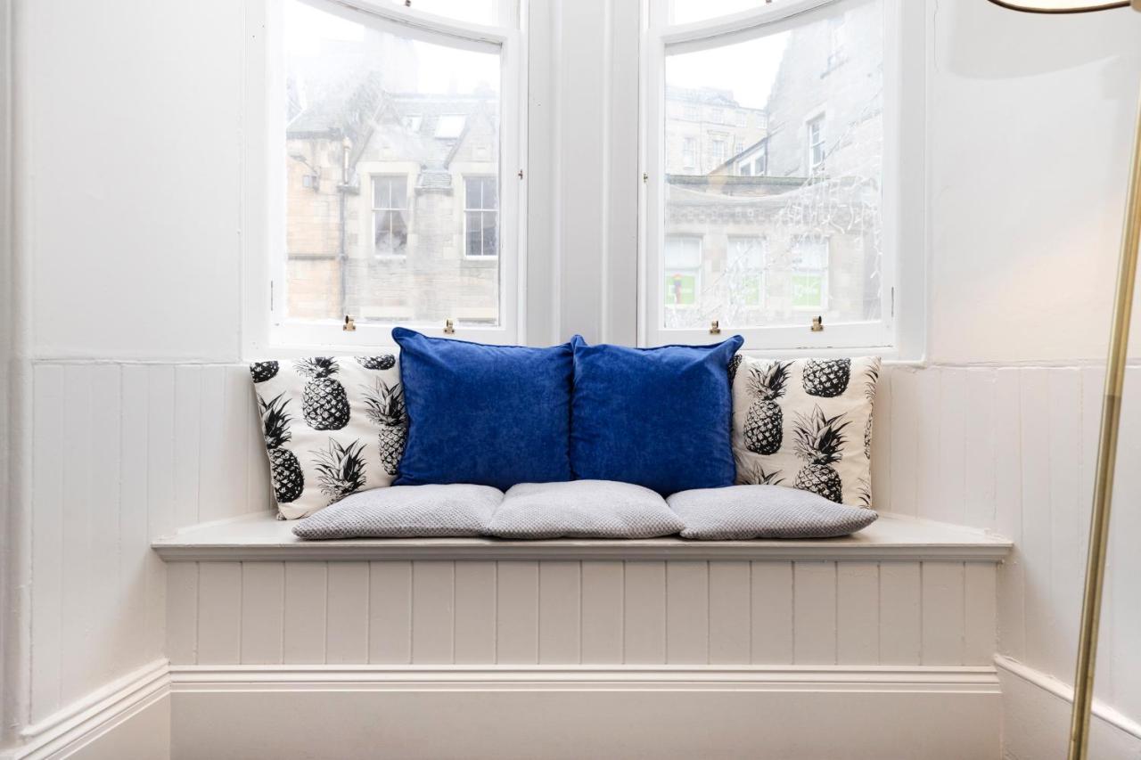 Joivy Sophisticated Apt Near Edinburgh Castle Exterior photo